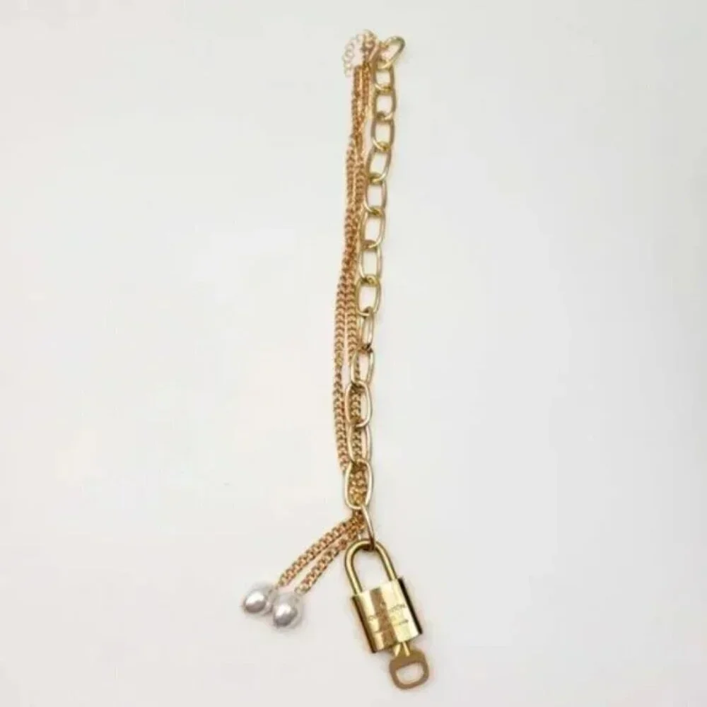 Authentic Louis Vuitton Gold Lock with Unbranded Stainless Real FreshPearl Chain - Picture 7 of 7